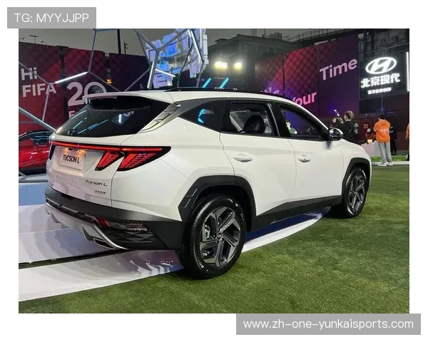 17万起的大空间SUV,低油耗是亮点,韩系现代新途胜L来了
